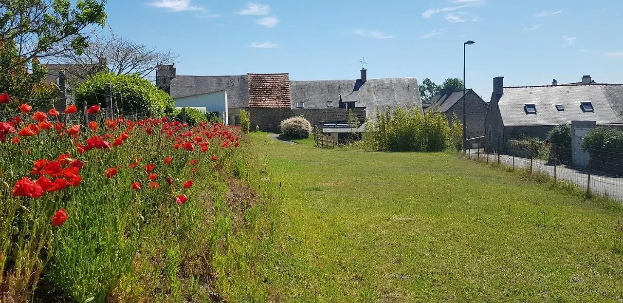 Holiday home Les 3 Momes Villa Pontorson