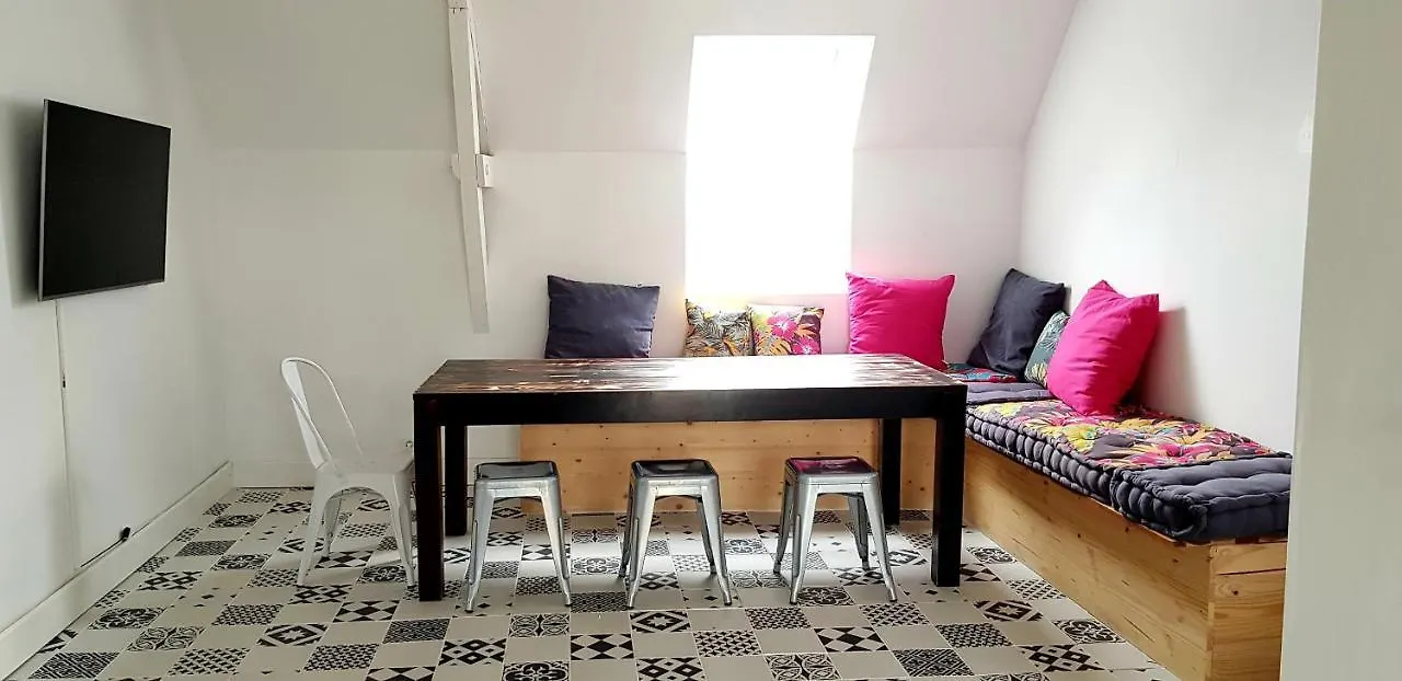Les 3 Momes Villa Pontorson Holiday home
